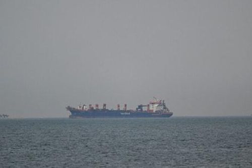 UAE đánh chặn tên lửa, máy bay không người lái từ Iran, căng thẳng khu vực gia tăng trở lại