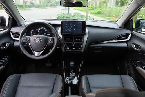 Giá lăn bánh Toyota Vios mới nhất giảm mạnh, rẻ hiếm thấy, chỉ ngang Kia Morning, cạnh tranh doanh số Honda City vì giá tốt hơn