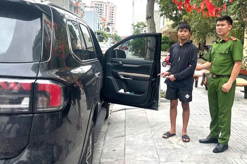 Gã thanh niên trộm nhiều tài sản cùng 2 nhẫn vàng trong ô tô