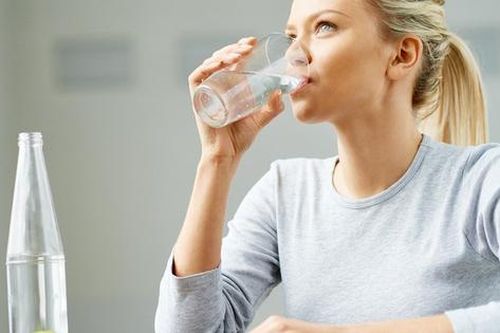 5 loại đồ uống tốt cho người sỏi thận