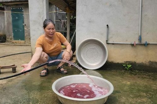 Kết quả xét nghiệm nước sinh hoạt đổi màu tím, hôi tanh bất thường tại Thanh Hóa