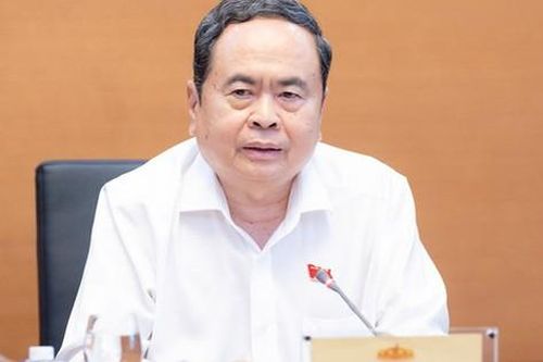 'Muốn đạt mục tiêu tăng trưởng hai con số, Quốc hội phải đi đầu trong đột phá thể chế'