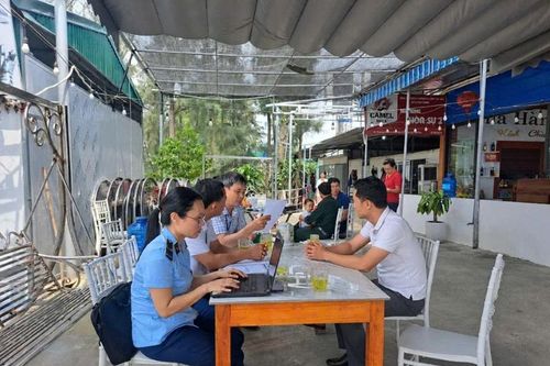 Kiểm tra, xử lý phản ánh của du khách tại khu du lịch biển Hải Tiến