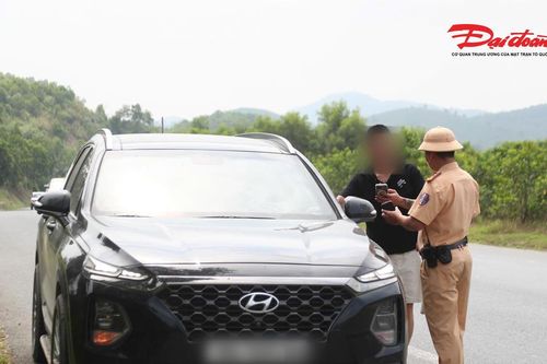 Hà Nội: Nhiều tài xế bị xử lý vì chạy quá tốc độ, tiềm ẩn nguy cơ tai nạn