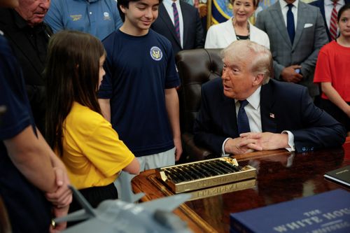 Tổng thống Trump nói gì với trẻ nhỏ về chiến sự Iran?