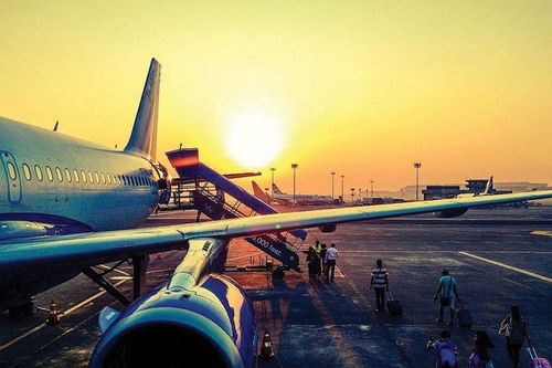 Hàng không toàn cầu hủy 13.000 chuyến bay tháng 5 do thiếu nhiên liệu