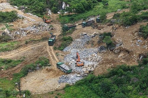 Khai thác đá trái phép đe dọa khu vực đề cử di sản thế giới Tam Chúc - Vân Long
