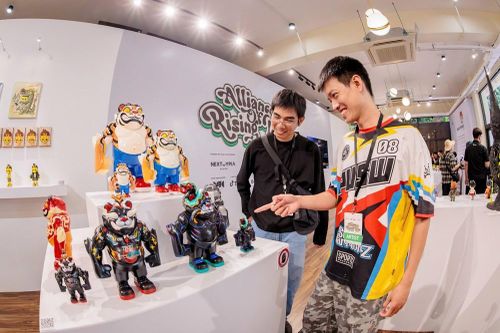 Triển lãm A.R.T SHOW quy tụ hơn 50 nghệ sĩ Art Toys châu Á
