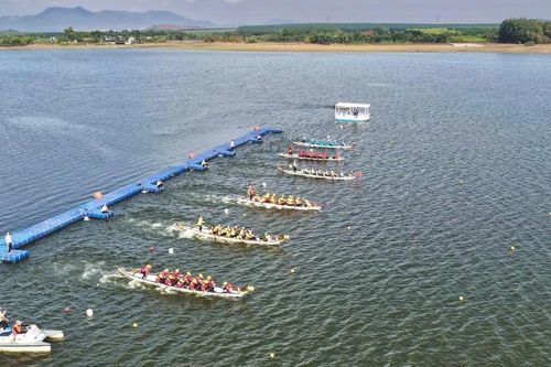 Khởi tranh giải đua thuyền truyền thống các tay chèo toàn quốc