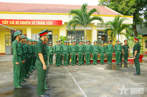 Lữ đoàn Tăng thiết giáp 26 (Quân khu 7): Chiến sĩ hiểu sâu, nhớ lâu, thi đua '3 nhất'