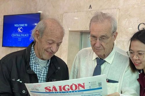 Đổi mới mạnh mẽ, phụng sự bạn đọc