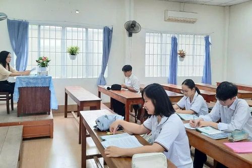 Định danh lại giáo viên giáo dục thường xuyên: Ổn định đội ngũ, tạo động lực