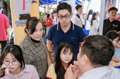 Chọn ngành trước tác động của trí tuệ nhân tạo: Đừng né tránh công nghệ