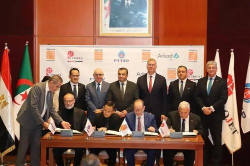 Algeria-Ai Cập bắt tay hợp tác dầu khí với loạt thỏa thuận trị giá hơn 1 tỷ USD