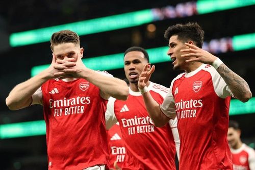 Cú đúp danh hiệu vẫy gọi Arsenal: Khi sự lãng mạn kết duyên cùng chất thép