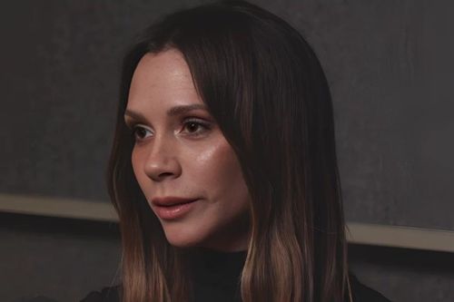 Victoria Beckham đáp trả cáo buộc của con trai