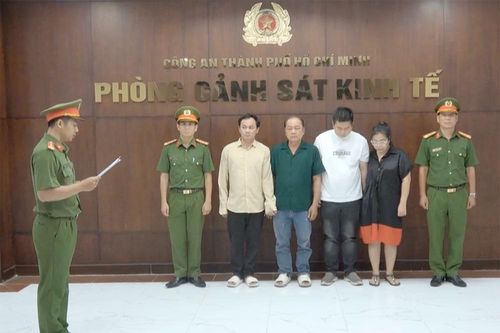 Triệt phá đường dây biến hóa chất công nghiệp thành giấm ăn ngoại nhập