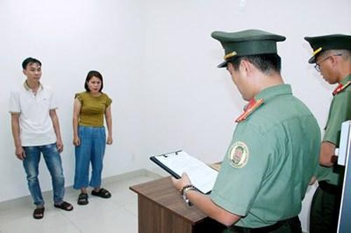 Khởi tố, bắt tạm giam hai vợ chồng 'Tổ chức cho người khác ở lại Việt Nam trái phép'
