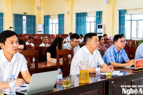 Đoàn Đại biểu Quốc hội tỉnh tiếp xúc cử tri xã Minh Châu