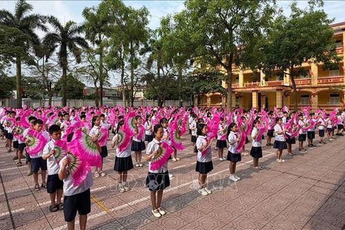 Gieo mầm văn hóa từ những làn điệu chèo