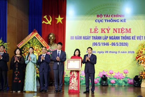 Ngành Thống kê kỷ niệm 80 năm thành lập, đón nhận Huân chương Lao động hạng Nhất