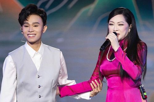 Như Quỳnh hát 'Giấc mơ cánh cò' với Hồ Văn Cường, phản ứng khi khán giả nhắc Phi Nhung
