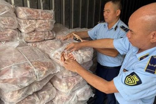 Lào Cai: Xử lý nhiều vụ việc vi phạm an toàn thực phẩm, sở hữu trí tuệ