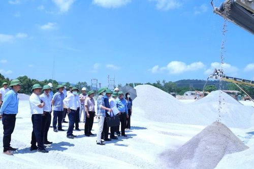 Khuyến khích sản xuất cát nhân tạo, tháo gỡ nguồn cung vật liệu