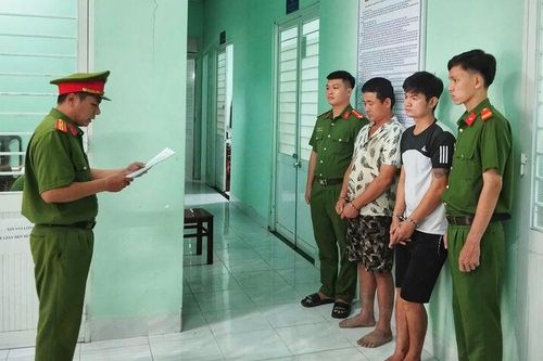 Khởi tố, bắt tạm giam hai đối tượng sử dụng trái phép chất ma túy
