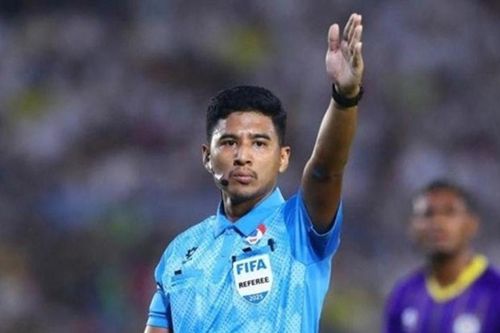 V-League mời hai trọng tài FIFA Malaysia điều hành các trận cầu then chốt tại vòng 22