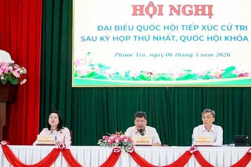 Đoàn đại biểu Quốc hội thành phố Đà Nẵng tiếp xúc cử tri xã Phước Trà