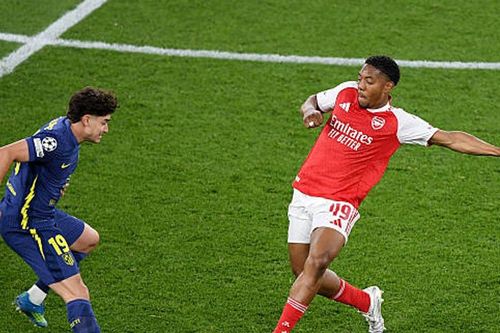 Myles Lewis-Skelly rực sáng đưa Arsenal vào chung kết Champions League: Henry đã đúng