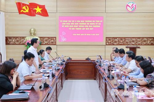 Tổ công tác số 02 của Ban Thường vụ Tỉnh ủy làm việc với Ban Thường vụ Đảng ủy xã Tháp Mười