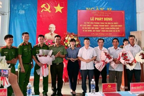 Đường quê bừng sáng từ mô hình an ninh cơ sở