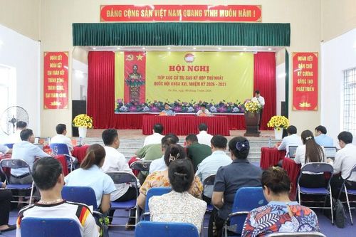 Cử tri xã Pa Tần kiến nghị nhiều vấn đề tại buổi tiếp xúc với ĐBQH tỉnh