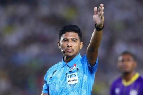 Trọng tài FIFA Malaysia đổ bộ V-League: Đảm bảo công bằng cho cuộc đua trụ hạng