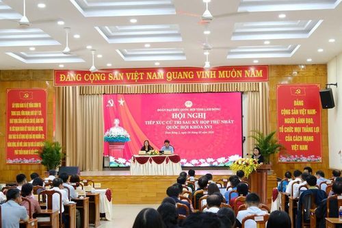 Đoàn đại biểu Quốc hội tỉnh Lâm Đồng tiếp xức cử tri xã Đam Rông 2