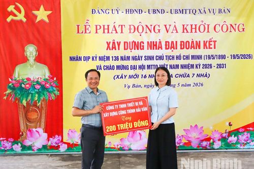 Xã Vụ Bản phát động và khởi công xây dựng nhà 'Đại đoàn kết'