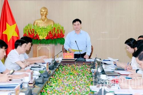 Thẩm tra dự thảo nghị quyết hỗ trợ trẻ em dân tộc thiểu số học tiếng Việt trước khi vào lớp 1