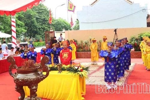 Dâng hương tưởng niệm 1.478 năm ngày mất Vua Lý Nam Đế