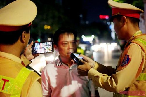 Các hành vi bị nghiêm cấm trong quản lý, sử dụng thiết bị phát hiện vi phạm hành chính