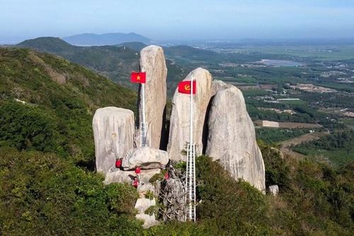 Thi thể phân hủy trong rừng tràm ở núi Minh Đạm có gì đặc biệt?