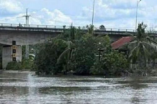 Thi thể nam nhân viên văn phòng trường cấp 3 trôi sông: Nhiều dấu vết bất thường trên cơ thể