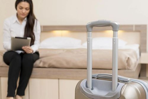Đặt phòng khách sạn 'sang - xịn - mịn' mà giá tiết kiệm một nửa: Bí quyết nằm ở điều này