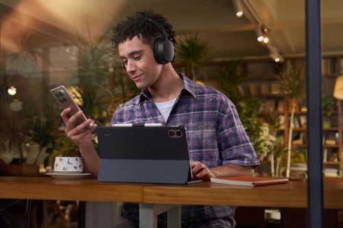 Xiaomi mở rộng dải sản phẩm AIoT tại Việt Nam với đồng hồ và tai nghe mới