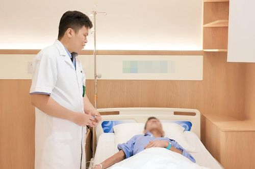 Bán trâu lấy tiền uống thuốc nam chữa ung thư, 5 tháng sụt 15kg, suýt mất mạng