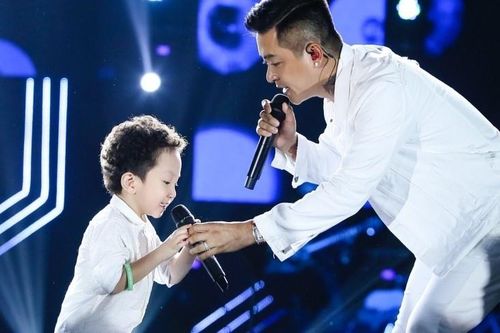 Con trai Tuấn Hưng từng gây sốt trong liveshow lúc 5 tuổi giờ ra sao?