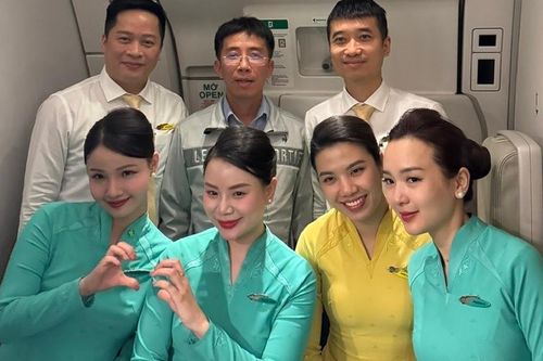 Giữa tầng không, bác sĩ Bạch Mai kịp thời cứu hành khách trên chuyến bay Hà Nội - Paris