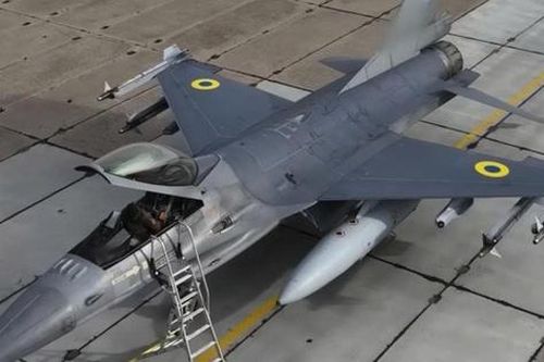 Phi công Ukraine 'tái lập trình' tư duy để chinh phục F-16 phương Tây