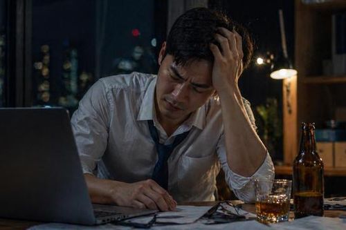 Dấu hiệu thiếu testosterone ở nam giới trẻ ít ai nhận ra